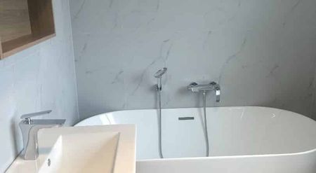 3 Bedroom Townhouse in Central Silverdale - Photo 2