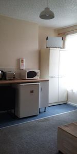 House share to rent - Photo 4