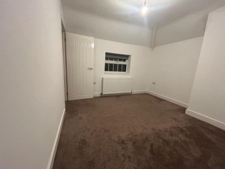 3 bedroom end of terrace house to rent - Photo 5