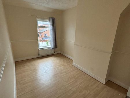 2 bed terraced house to rent in DH7 - Photo 5