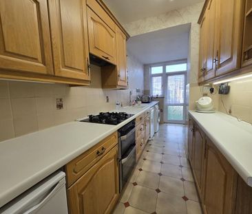 3 bedroom terraced house to rent - Photo 6