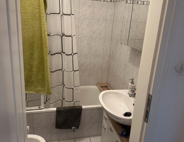 Ein Zimmer in Wedel zur Untermiete - Photo 1