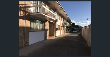 Studio ground floor apartment - Photo 3