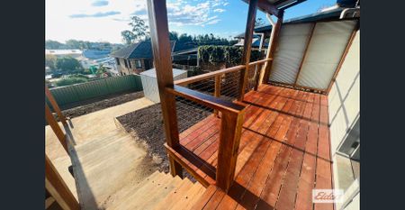 Newly Renovated 4 Bedroom Home - Photo 5