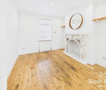 42 Scrabo Road, Newtownards, BT23 4NR - Photo 2