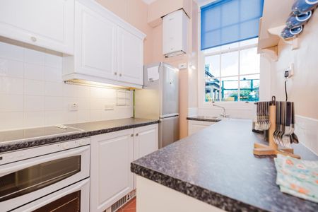 0324L Duddingston House Courtyard, Edinburgh, EH15 1JG - Photo 5