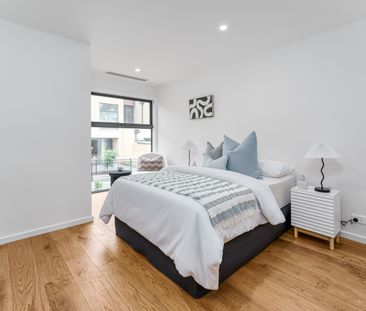 13 Bluebell Walk, Doncaster East VIC 3109 - Townhouse For Rent | Do... - Photo 4