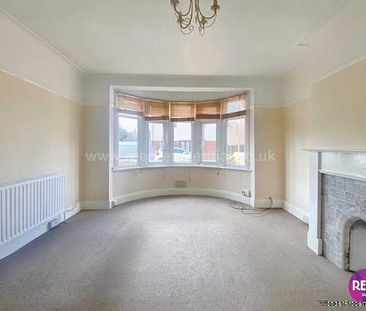 3 bedroom property to rent in Southend On Sea - Photo 4