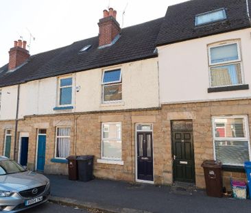 3 bedroom terraced house to rent - Photo 6
