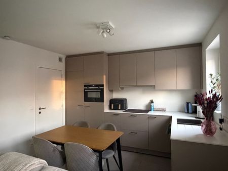 Recent duplex appartement met tuin, 2 slaapkamers en parkeerplaats in Mol - Photo 4