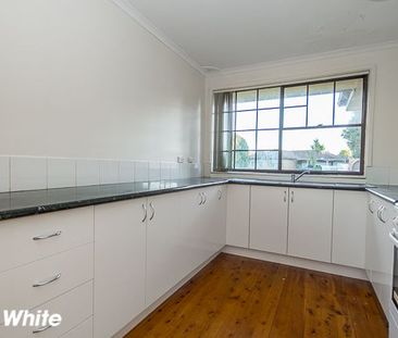 Floor boards throughout - Photo 1