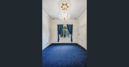 Stunning Fully Renovated Victorian Home "Sapphire" - Photo 2