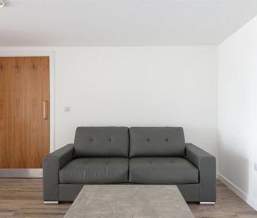 2 bedroom apartment to rent - Photo 2