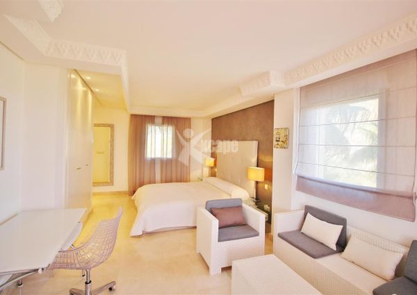 Luxury 2 bedrooms Penthouse Duplex for rent in Nueva Andalucia