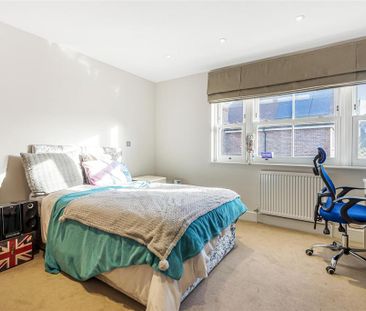 3 bedroom end of terrace house to rent - Photo 5