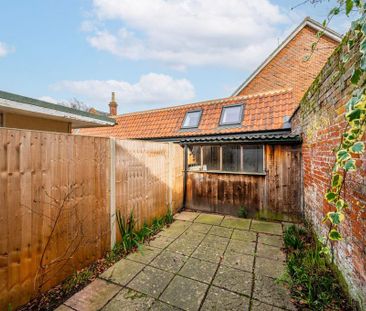 2 bedroom cottage to rent - Photo 3