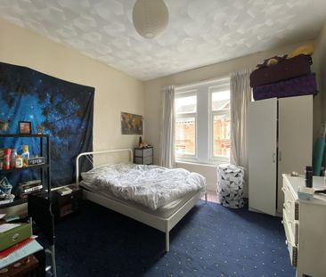 6 bedroom terraced house to rent - Photo 5