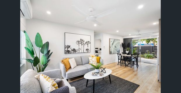 Unfurnished modern apartment - Photo 1