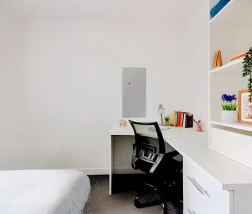 Five bed bronze plus - Photo 2