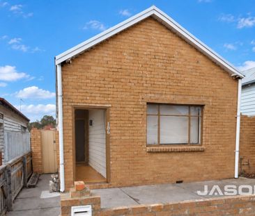 FANTASTIC HOME IN A PRIME LOCATION! - Photo 3