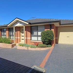 2 BEDROOM VILLA WITH AIR CONDITIONING & GAS COOKING - Photo 2