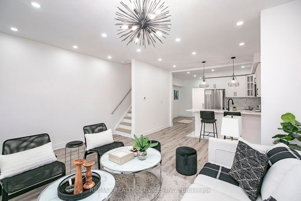 For Lease - 20 Somerset Avenue, Hamilton, Ontario - Photo 1