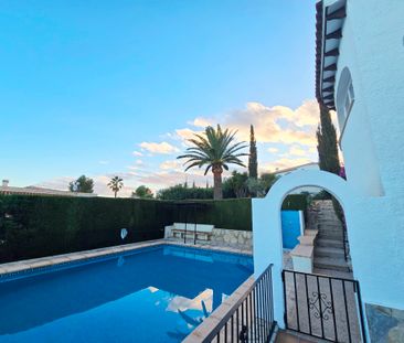 ANNUAL RENTAL VILLA FOR RENT in Javea with 4 bedrooms and private pool - Photo 5