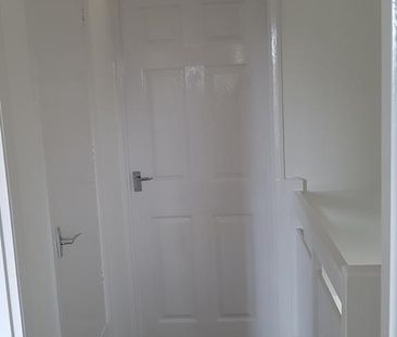 2 bedroom semi-detached house to rent - Photo 3