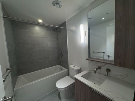 For Lease - 120 Broadway Avenue Unit# 313, Toronto, Ontario - Photo 4