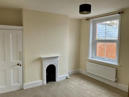 3 bedroom terraced house to rent - Photo 4