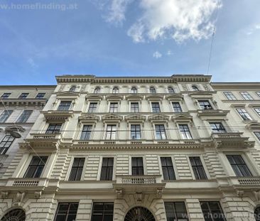 Altbauwohnung mit Klopfbalkon nahe Stadtpark - unbefristet - Photo 1