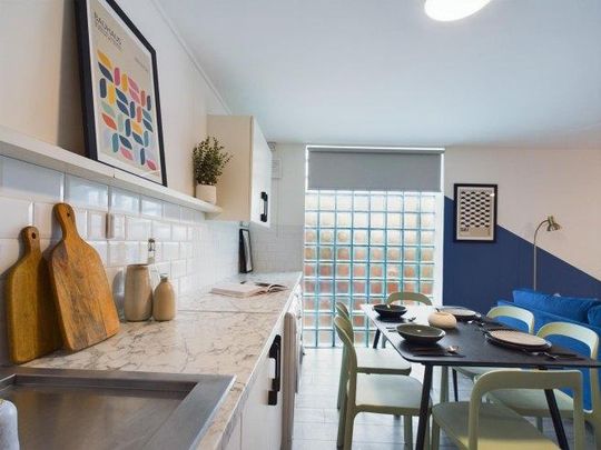 6 bedroom house share to rent - Photo 1