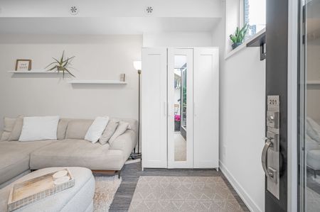 For Lease - 1137 Cooke Boulevard Unit# 201, Burlington, Ontario - Photo 3