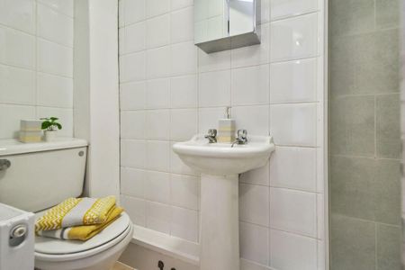 1 bedroom flat to rent - Photo 5