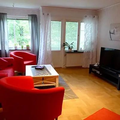 Hofors Centrum: Fyrarummare i markplan - Foto 1