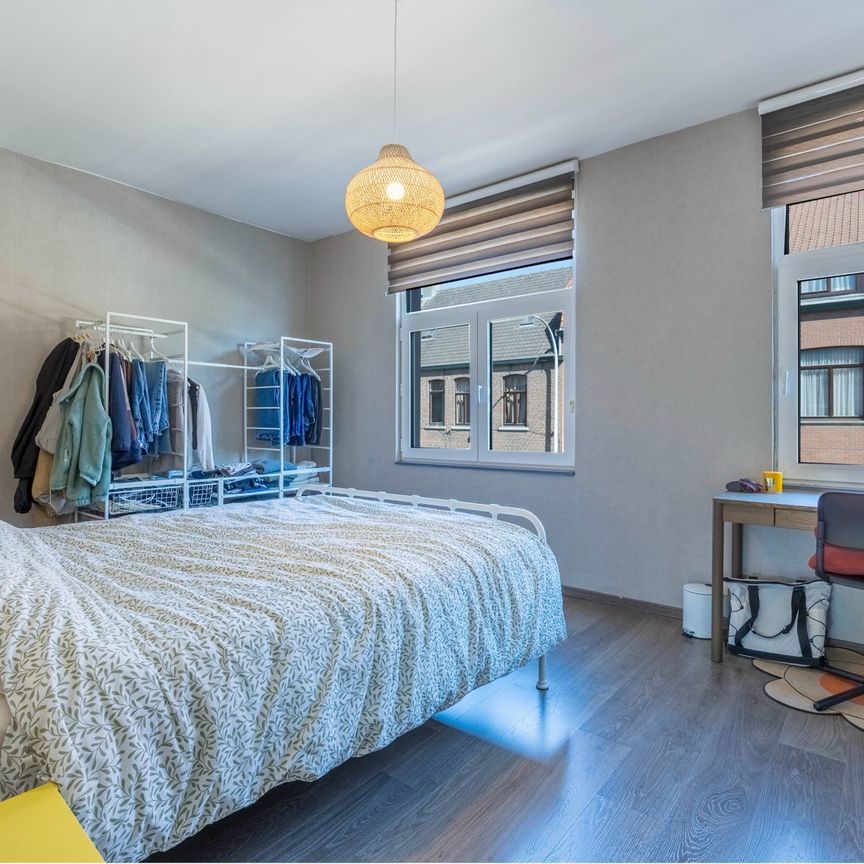 TE HUUR : Instapklare rijwoning met zonnige tuin te koop in Assebroek - Photo 1