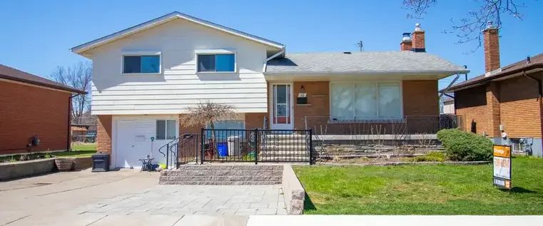 32 Hughes Avenue | 32 Hughes Avenue, Welland - Photo 1