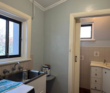 5-bedroom shared house / townhouse, Kopurlo Ave Brooklyn Pk - Photo 1