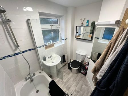 2 bedroom terraced house to rent - Photo 5