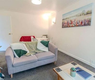 Lenton Manor, Nottingham, NG7 - Photo 2