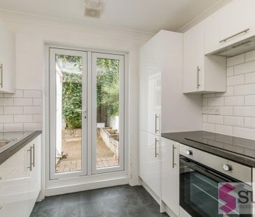 4 bedroom terraced house to rent - Photo 6