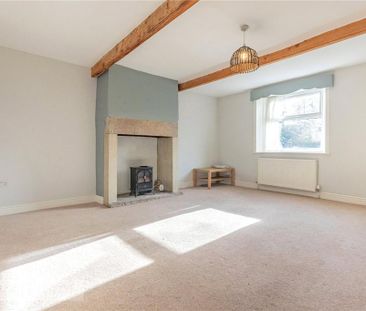 2 bedroom terraced house to rent - Photo 2