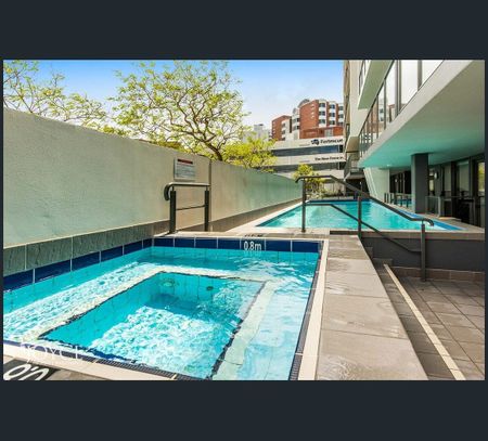 31/18 Plain Street, East Perth, WA 6004 - Photo 2