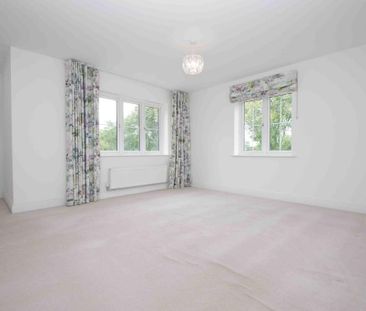 4 bedroom detached house to rent - Photo 5