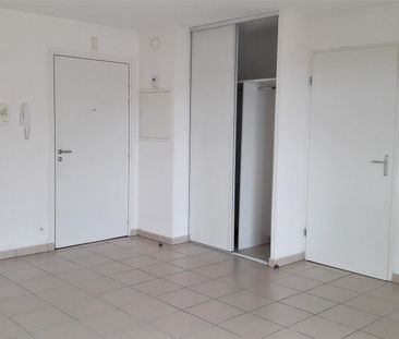 location Appartement T2 DE 42.96m² À CANTELEU - Photo 6