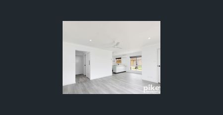 Freshly renovated duplex - Photo 4