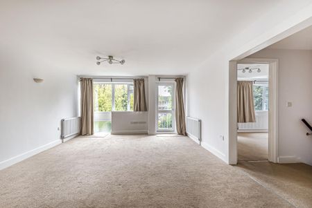 3 bedroom apartment to rent - Photo 2