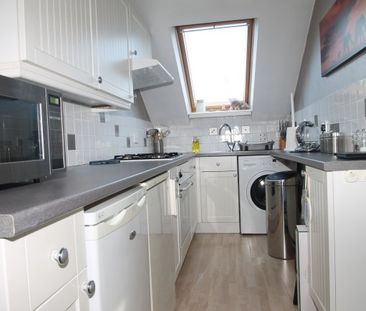 Hatchlands Road, RH1 - Photo 2