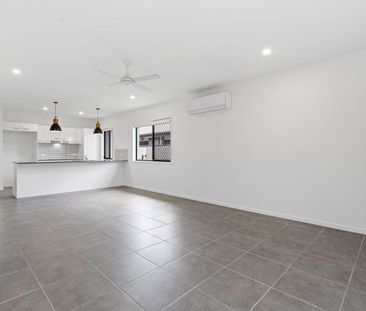 Modern Estate Living + Easy Maintenance - Photo 2