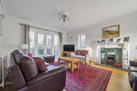 5 bedroom detached house to rent - Photo 2